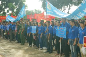 The youth voluntarily participate in building new rural areas