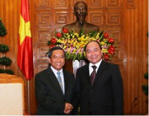 ​Deputy Prime Minister Nguyen Xuan Phuc welcomed The Minister of Laos Science and Technology