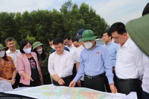 完善地方金额资金承诺手续参加边和-头顿高速公路