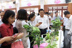Vinh Cuu District implements transparency for organic agricultural products