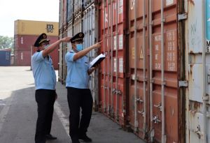 Accompanying with businesses to overcome difficulties during Covid-19 pandemic