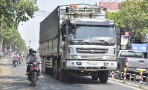 Large trucks prohibited from entering inner of Bien Hoa City