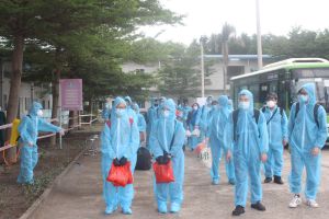 Dong Nai runs out of isolation wards for returnees from abroad