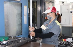 Enterprises make efforts in epidemic prevention to ensure production