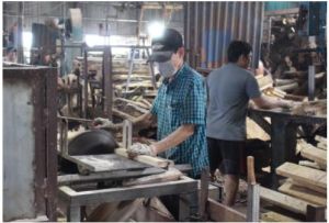 The wood industry faces difficulties when the price of raw materials increases