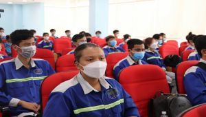 Exporting highly-qualified workers with vocational training