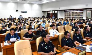 Dialogue with more than 100 FDI enterprises and import-export enterprises