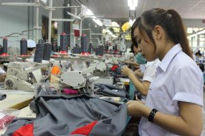 Exports of domestic-invested enterprises increased sharply