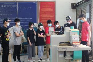 Focus on training human resources to develop cultural industry