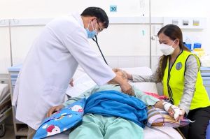 Cứu sống cụ ông 89 tuổi bị ngưng tim