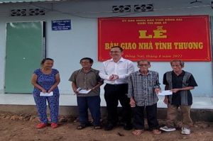 Dự lễ hỗ trợ kinh phí sửa chữa 3 căn nhà tình thương tại TP.Biên Hòa