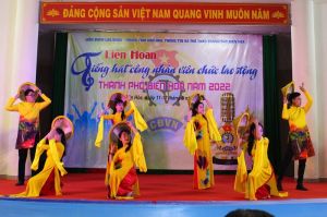 Nâng cao đời sống văn hóa cho công nhân, người lao động