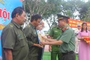 Sôi nổi Ngày hội Toàn dân bảo vệ an ninh Tổ quốc