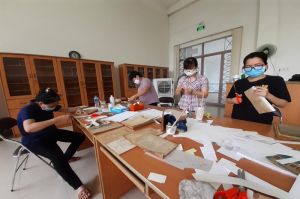 Đồng Nai phục chế sách và tài liệu trước năm 1975