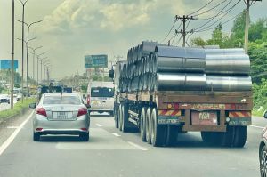 Tăng cường kiểm tra xếp hàng hóa trên xe tải