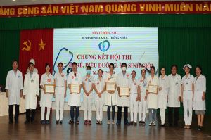 BS Phan Thị Hoài và điều dưỡng Phan Thị Quỳnh Anh đoạt giải nhất hội thi Bác sĩ, điều dưỡng giỏi
