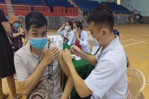 Khẩn trương cập nhật dữ liệu tiêm chủng trước ngày 23-9