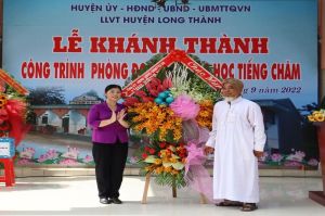 Khánh thành phòng đọc, phòng học tiếng Chăm cho đồng bào dân tộc xã Bình Sơn