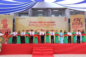 Đầu tư cho cơ sở vật chất để nâng cao chất lượng dạy và học