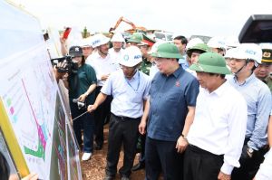 Chủ tịch Quốc hội Vương Đình Huệ kiểm tra dự án sân bay Long Thành