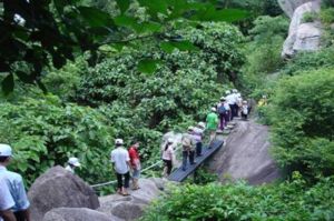 Về thăm Chiến khu Minh Đạm