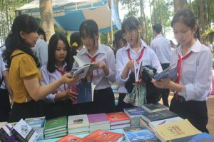 Ðể sách không phải đi tìm bạn đọc