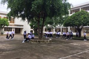 Cần có chế tài rõ ràng khi học sinh xăm hình, nhuộm tóc