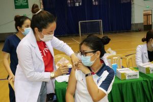 Tăng cường tiêm vaccine, phòng chống dịch bệnh truyền nhiễm