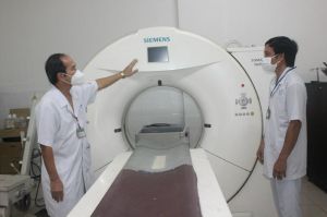 Máy móc hỏng khiến hoạt động của bệnh viện khó khăn