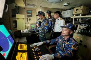 Gặp mặt kỷ niệm 5 năm thượng cờ thành lập Biên đội tàu 382, 383