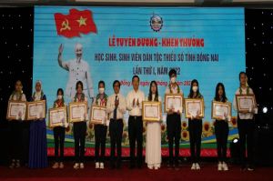 Tuyên dương 200 học sinh, sinh viên dân tộc thiểu số tiêu biểu