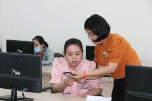 Giới thiệu nền tảng học tập trực tuyến công dân số cho sinh viên, người lao động