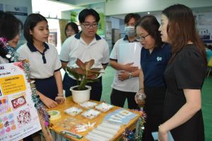 Học sinh tập khởi nghiệp - càng sớm càng tốt