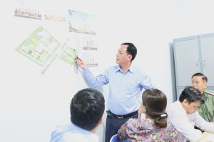 Provincial leaders check the actual progress of public investment projects in Bien Hoa city