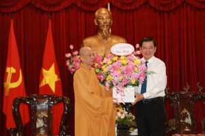 Nêu cao truyền thống tốt đẹp của Phật giáo trong xây dựng và bảo vệ Tổ quốc.