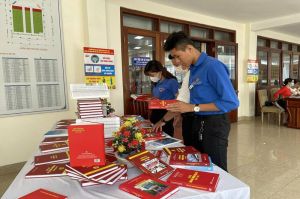 Giáo dục truyền thống dân tộc qua lịch sử Đảng bộ địa phương