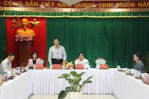 Lấy ý kiến về các tờ trình cho kỳ họp HĐND tỉnh cuối năm