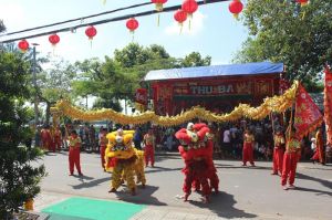Hơn 2 ngàn người tham gia Lễ hội kỳ yên Đình Tân Lân