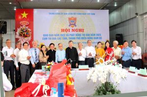 Phát huy vai trò “cầu nối” giữa cấp ủy Đảng, chính quyền, MTTQ với đồng bào Công giáo