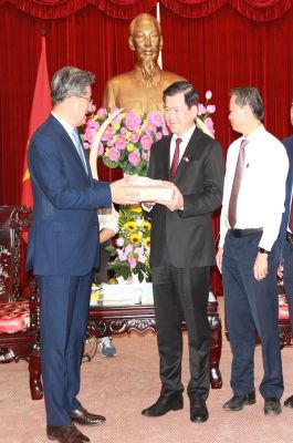 Vun đắp tình hữu nghị Việt Nam - Hàn Quốc