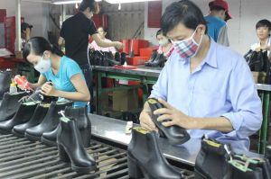 Ngành giày dép bứt phá trong khó khăn