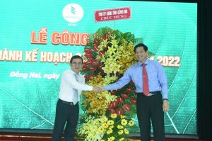 Cao su Đồng Nai hoàn thành sản lượng khai thác mủ trước 38 ngày