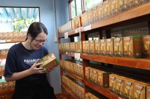 Định Quán kết nối tiêu thụ sản phẩm OCOP vào các điểm du lịch