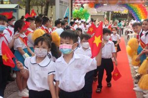 Khẩn trương tiêm vaccine phòng Covid-19 cho trẻ em