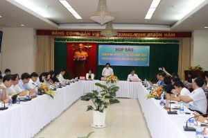 Hơn 30 cơ quan báo đài tham gia họp báo