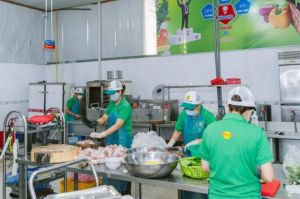 Doanh nghiệp với áp lực giá cả hàng hóa cuối năm