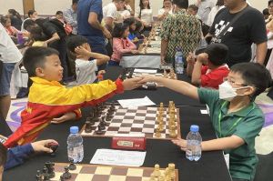 Chuyện về cậu bé đam mê cờ vua