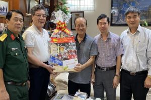 Thăm, chúc Tết các đồng chí nguyên lãnh đạo tỉnh