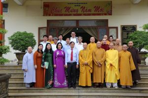 Chủ tịch UBND tỉnh Cao Tiến Dũng chúc Tết các tổ chức tôn giáo