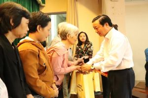 Phó Thủ tướng Chính phủ Trần Hồng Hà thăm, tặng quà Tết cho gia đình chính sách, hộ nghèo tại Đồng Nai